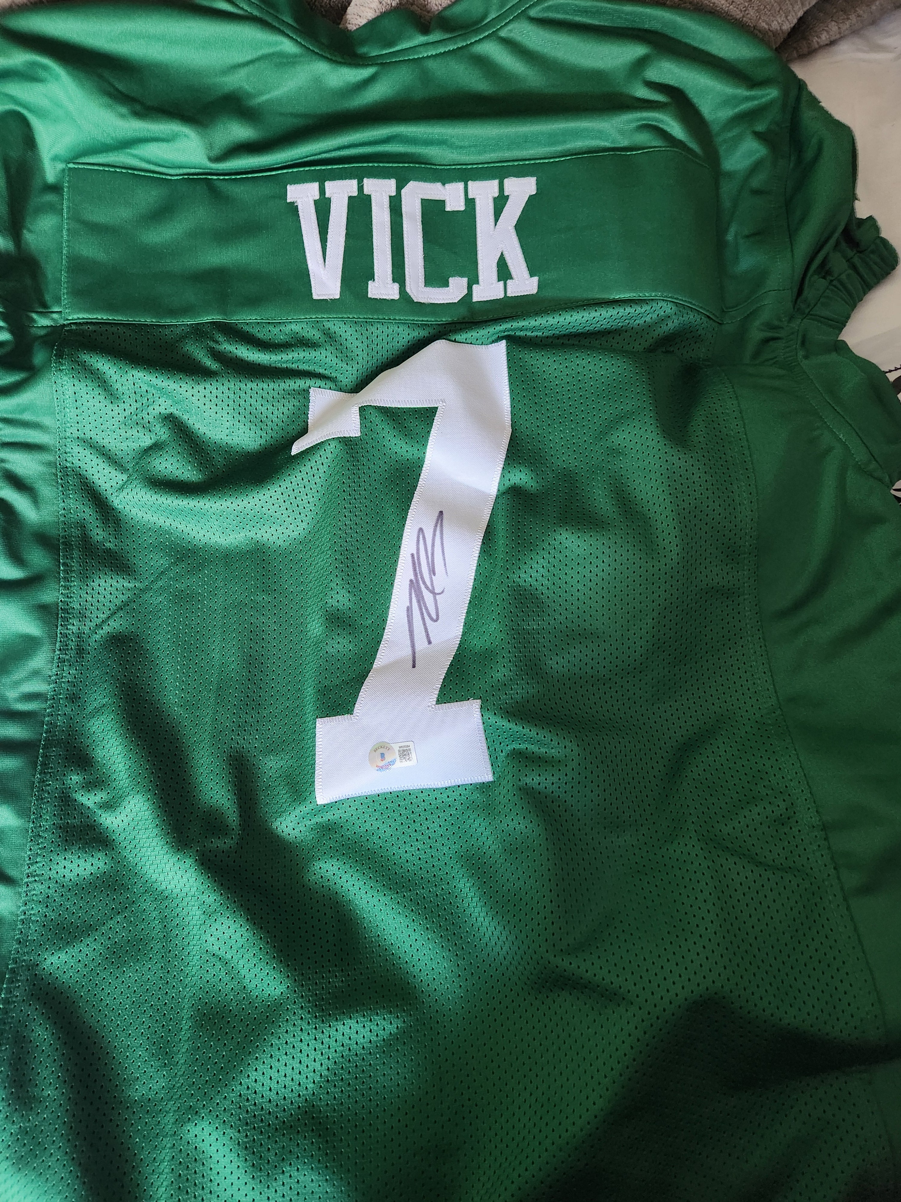 Michael Vick Philadelphia Eagles Home Green Jersey – Autographed