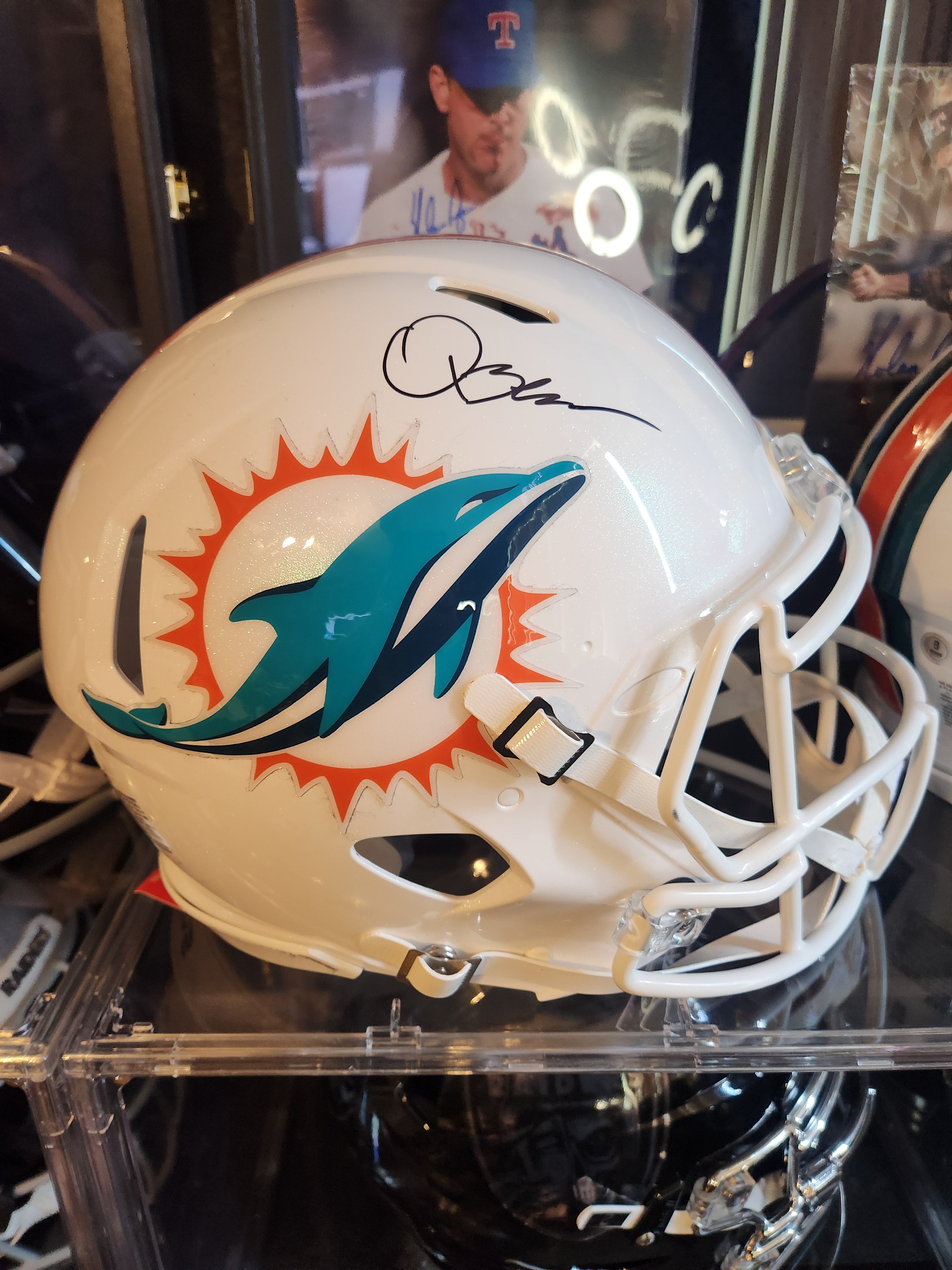 Quinn Ewers Autographed Full Size Helmet – Fanatics Certified | Miami Dolphins