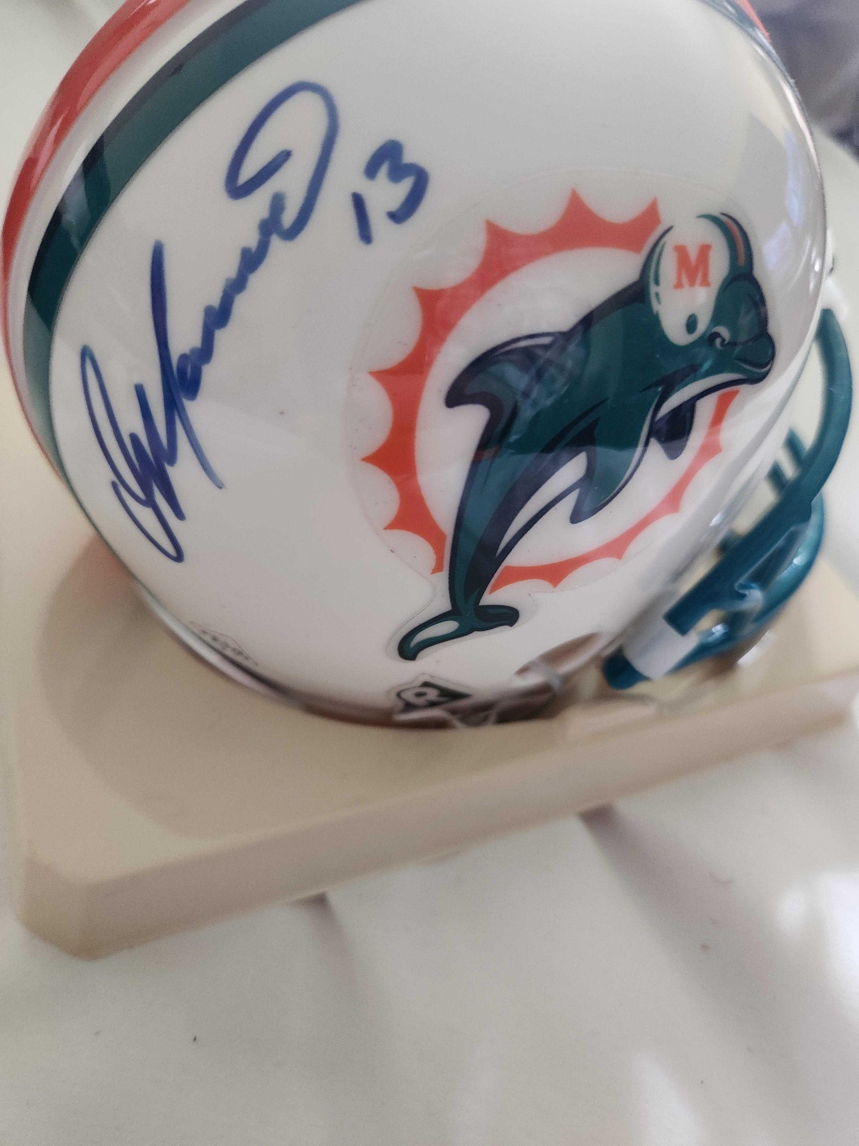 Dan Marino Autographed Mini Helmet – Signed #13 – Beckett Certified | Miami Dolphins